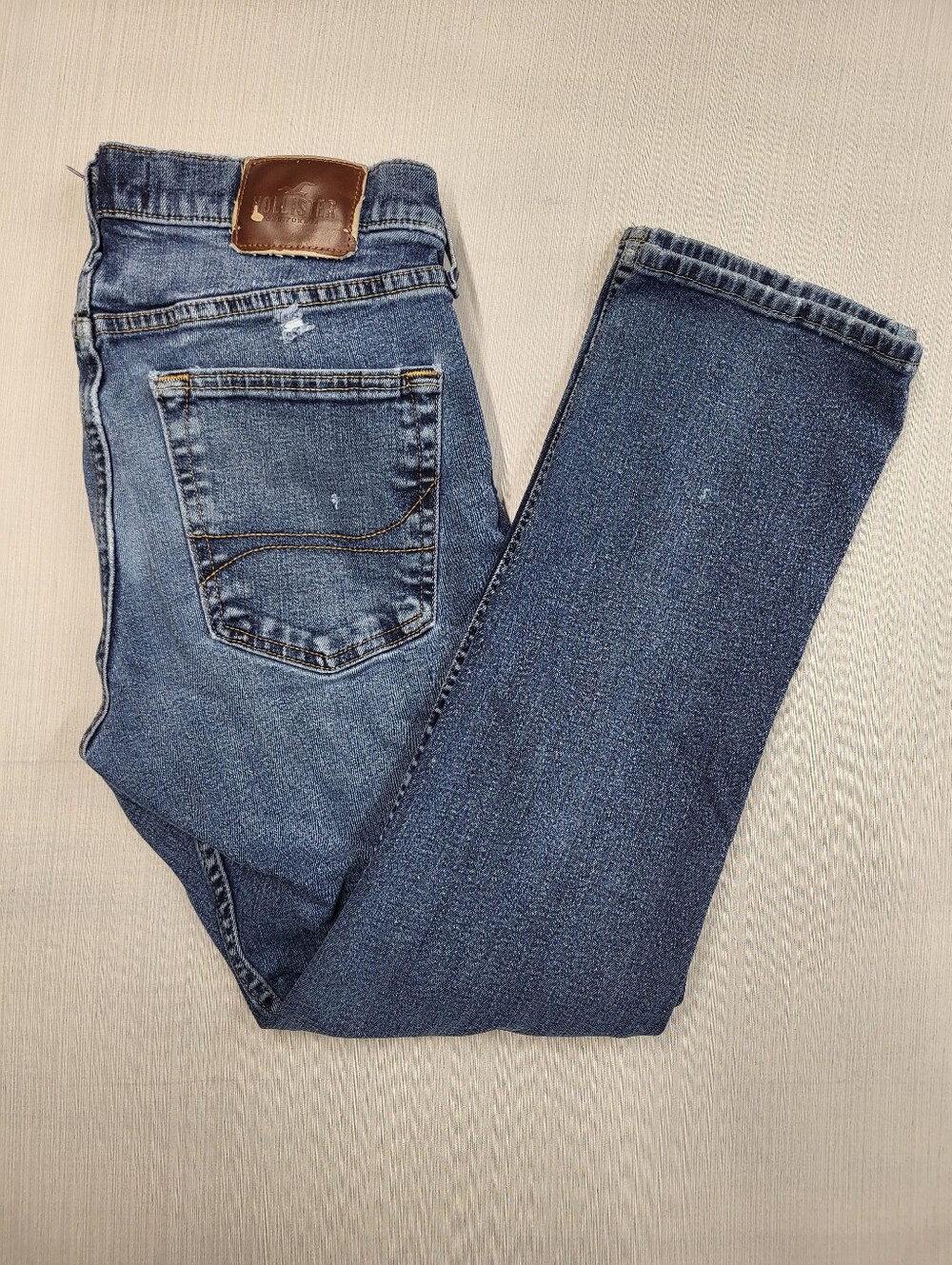Hollister Men’s Jeans Slightly Distressed Slim Straight Epic Flex 32x30 Read